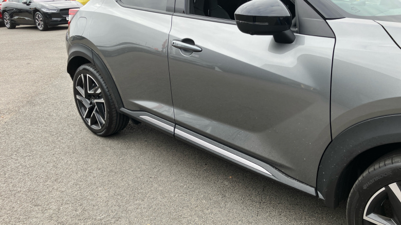 Nissan Juke 1.0 DiG-T Tekna+ 5dr Petrol Hatchback